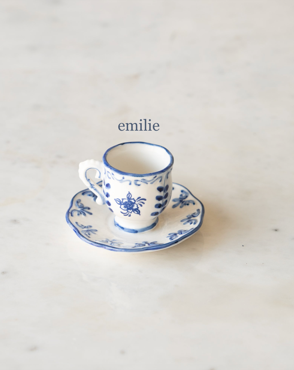 plato pequeño de taza de té