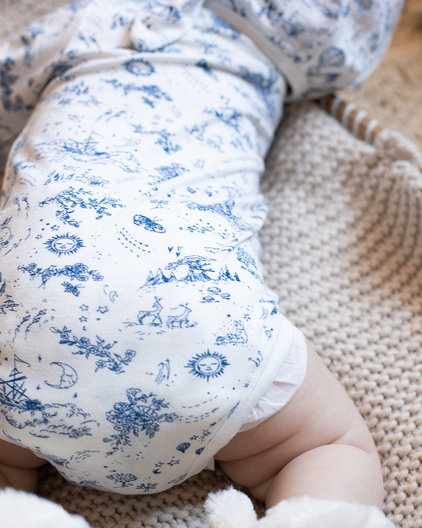 the jannie wrap bodysuit {storytime toile}