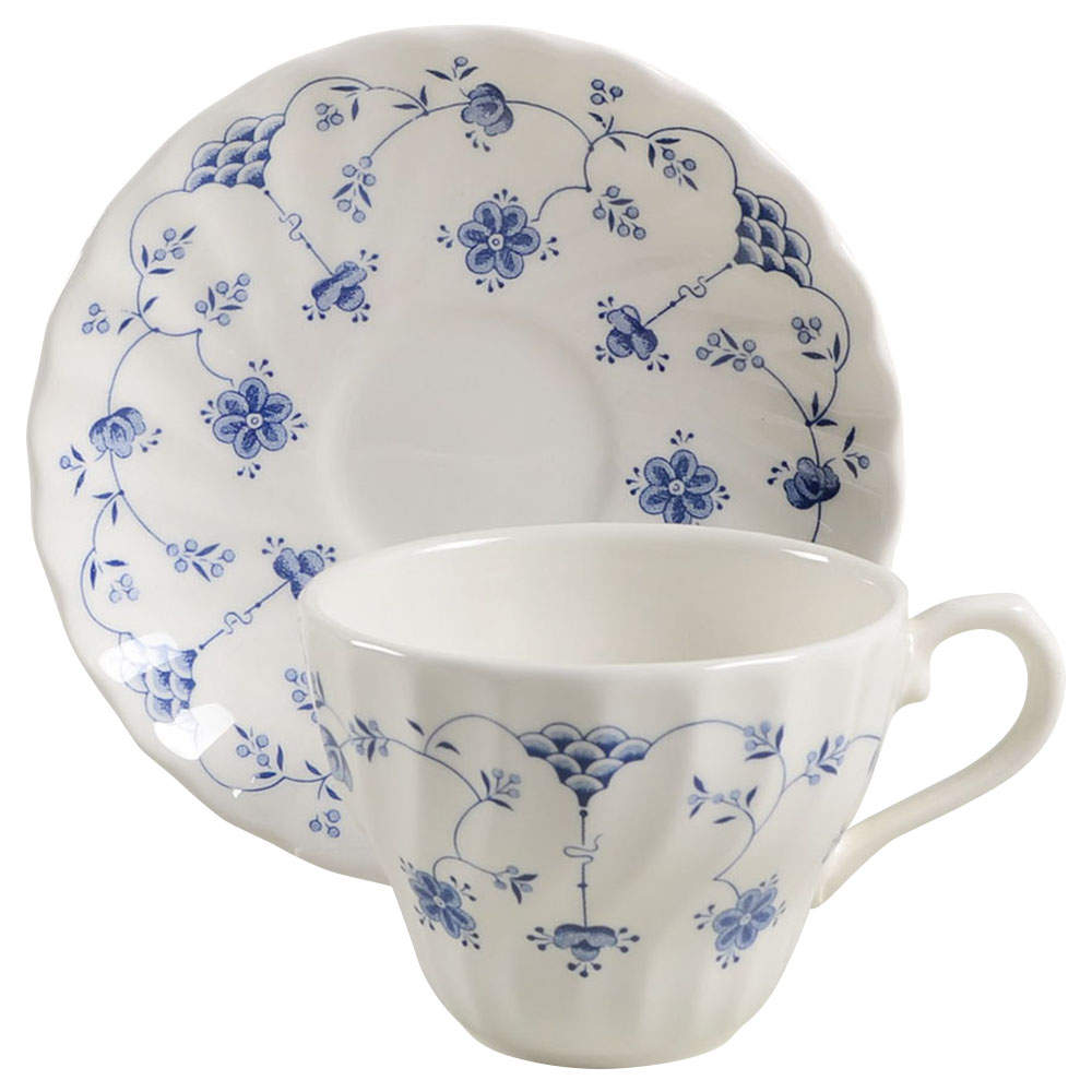 juego de taza y platillo de té
