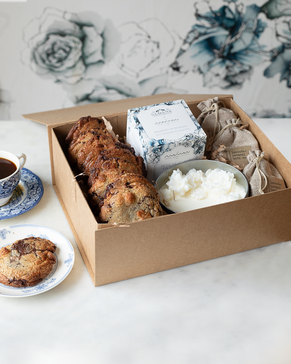 maman's day off gift box