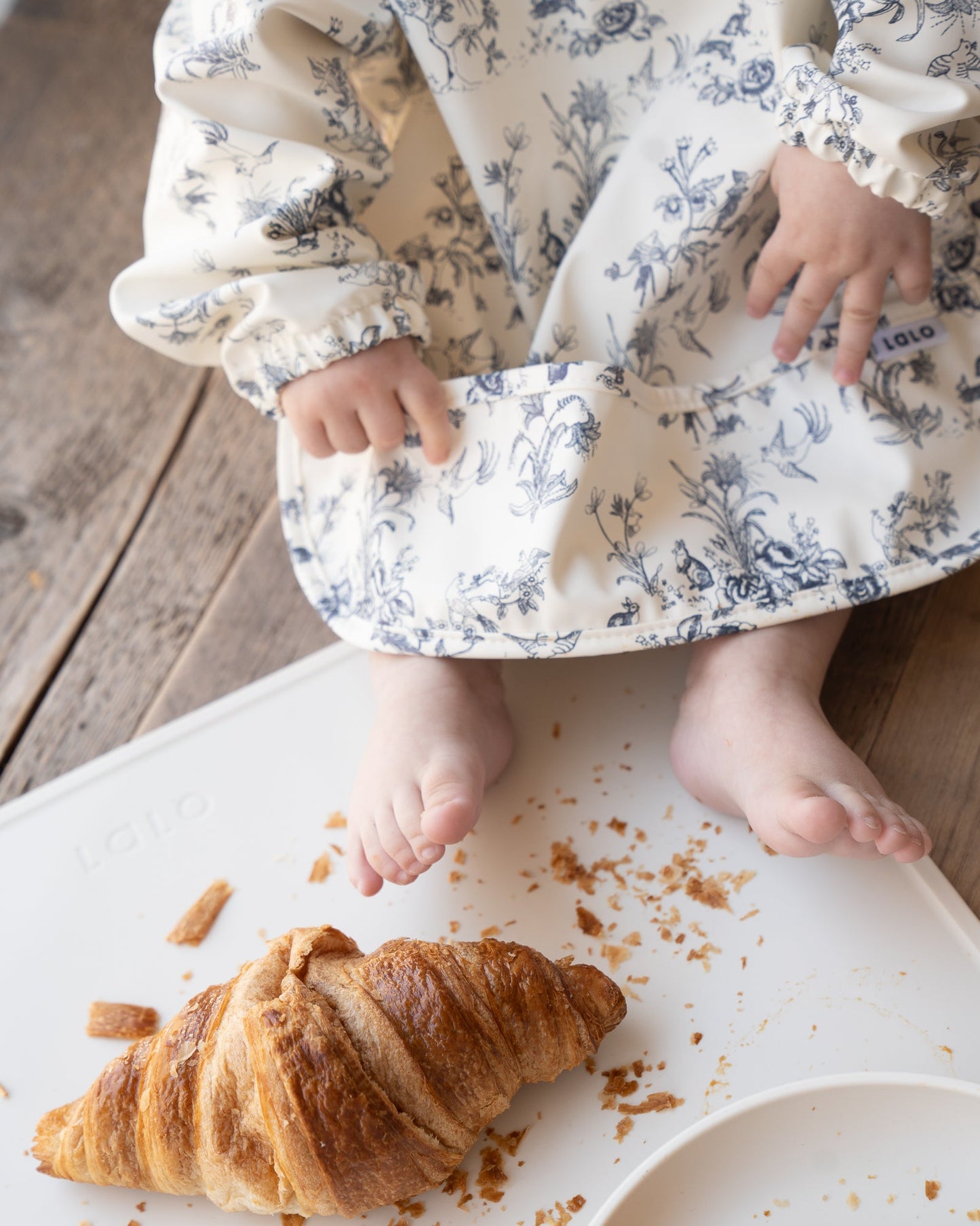 lalo x maman smock bib