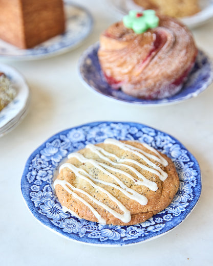 seasonal cookie gift box