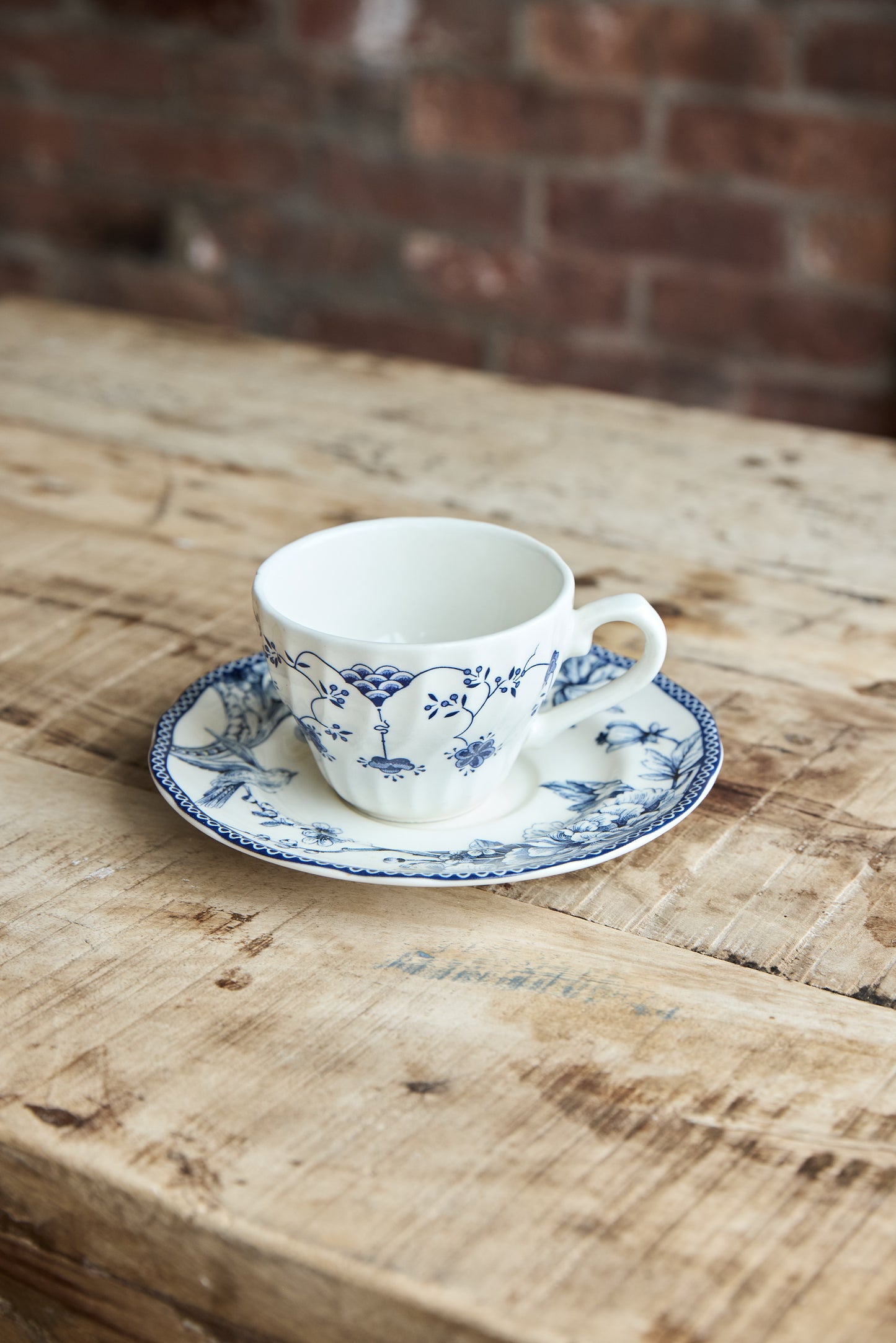 tea cup & saucer set