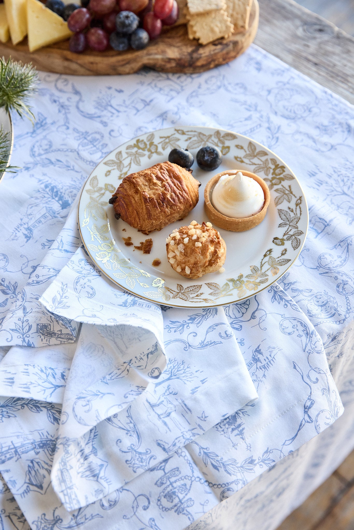 {maman x petite plume} alpine toile table set bundle