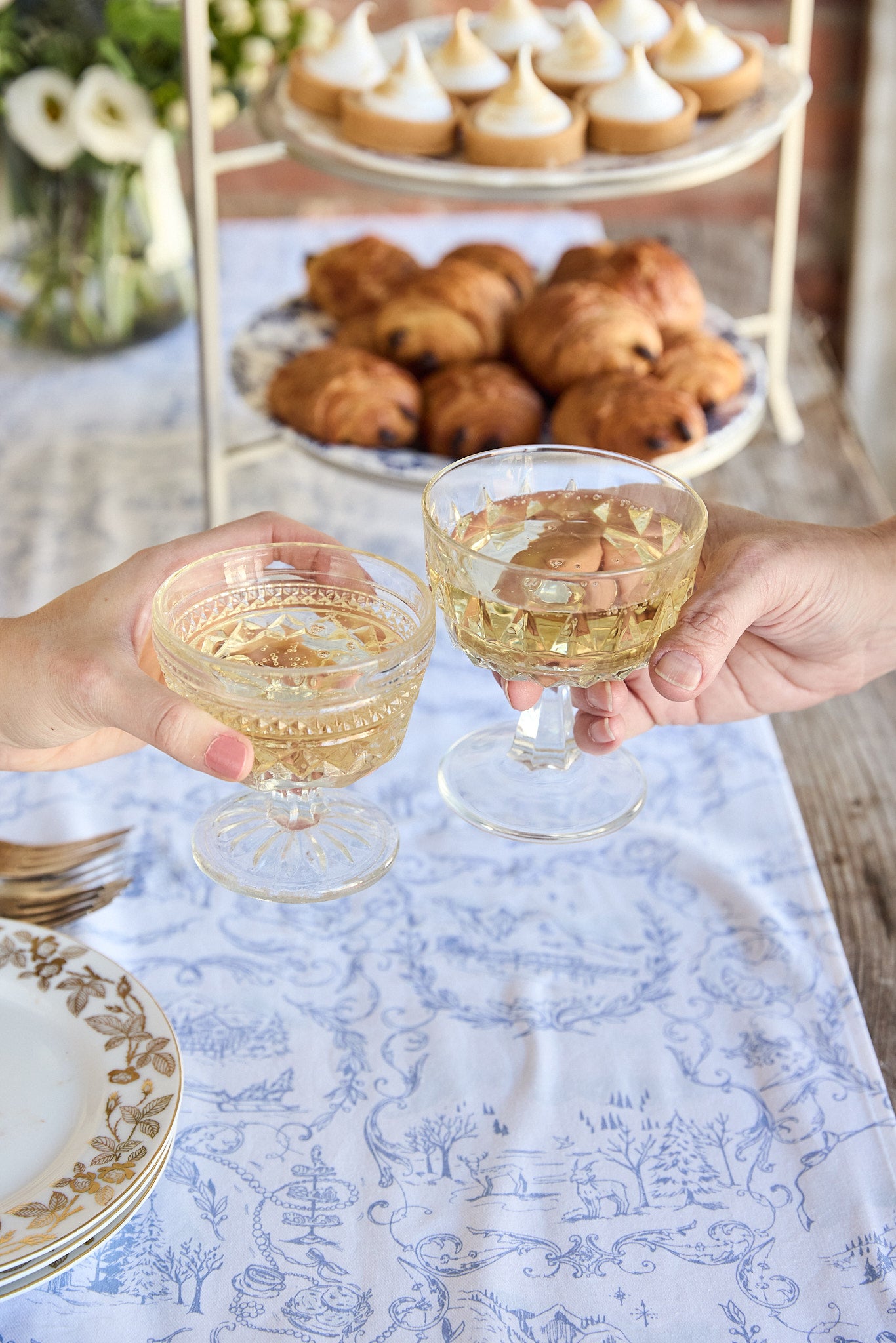 {maman x petite plume} alpine toile table runner