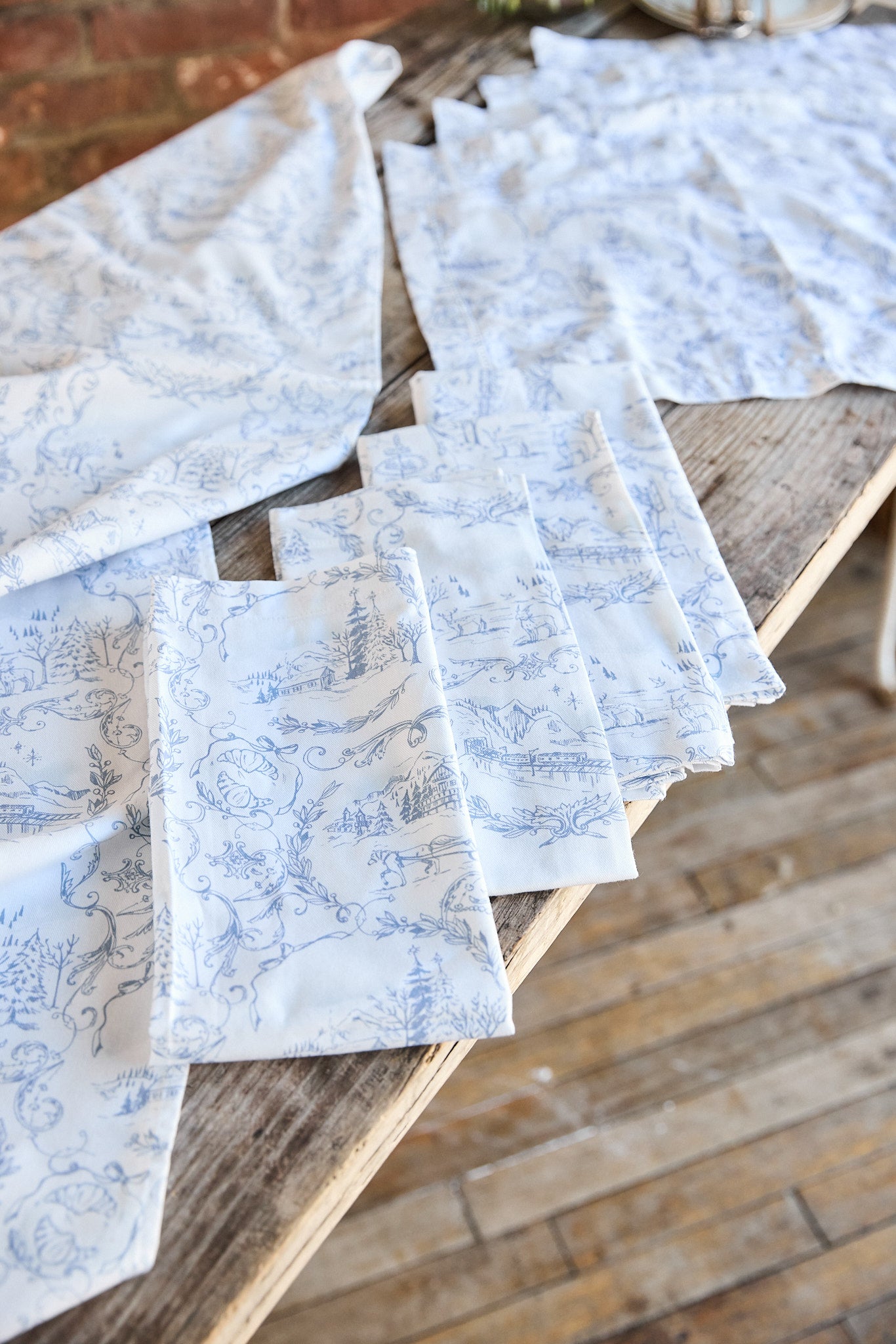 {maman x petite plume} alpine toile table set bundle