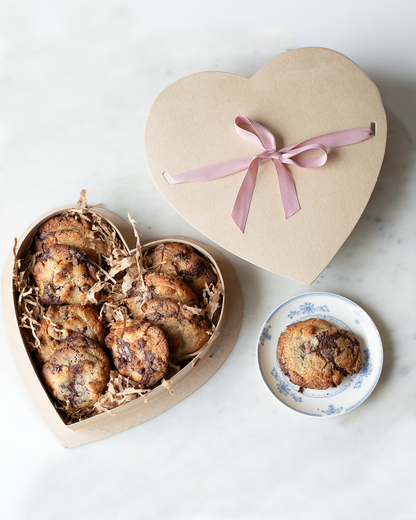 mother's day heart cookie gift box