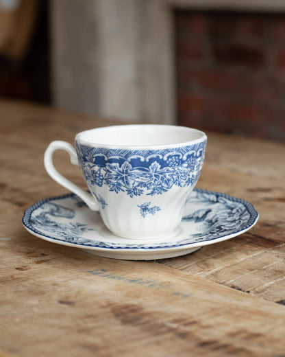 tea cup & saucer set