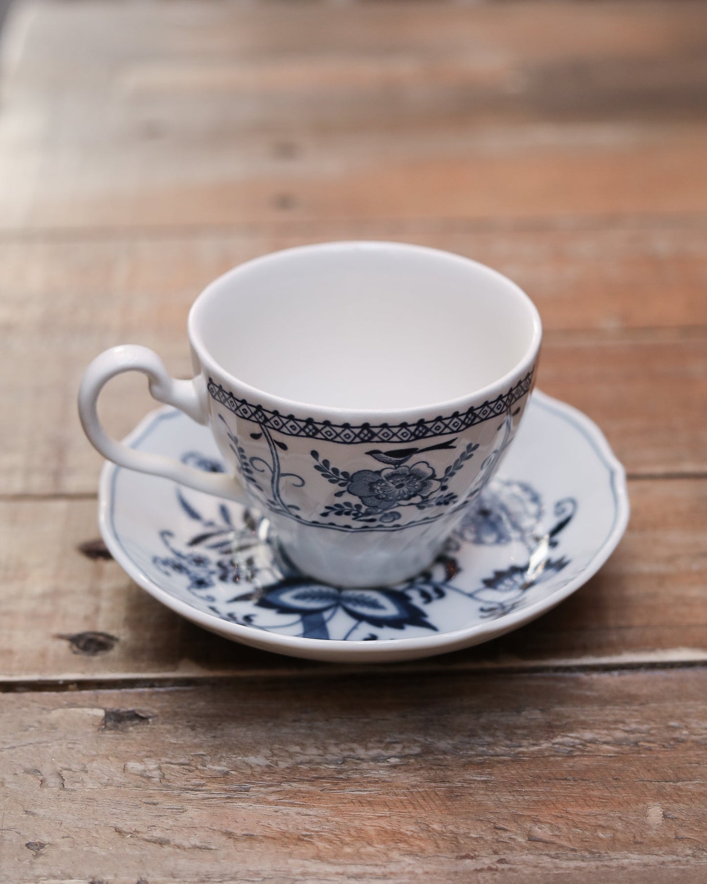 juego de taza y platillo de té